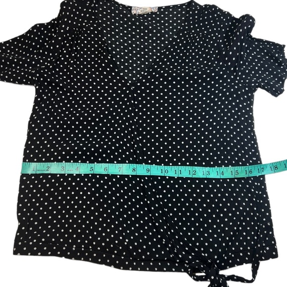 Pink Republic Side Knot Wrap Polka Dot Top size L - Picture 15 of 16